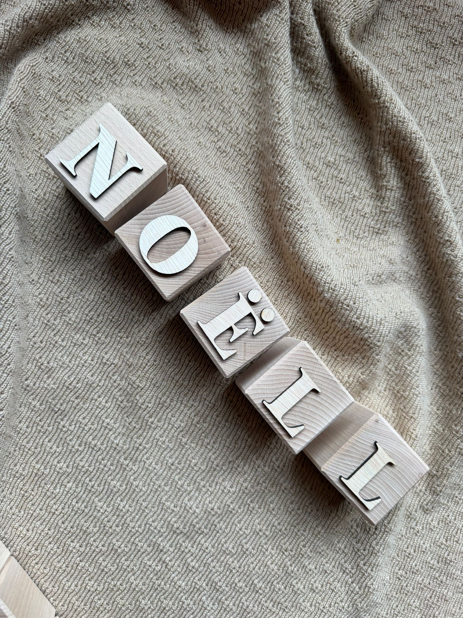 Houten naamblokken
